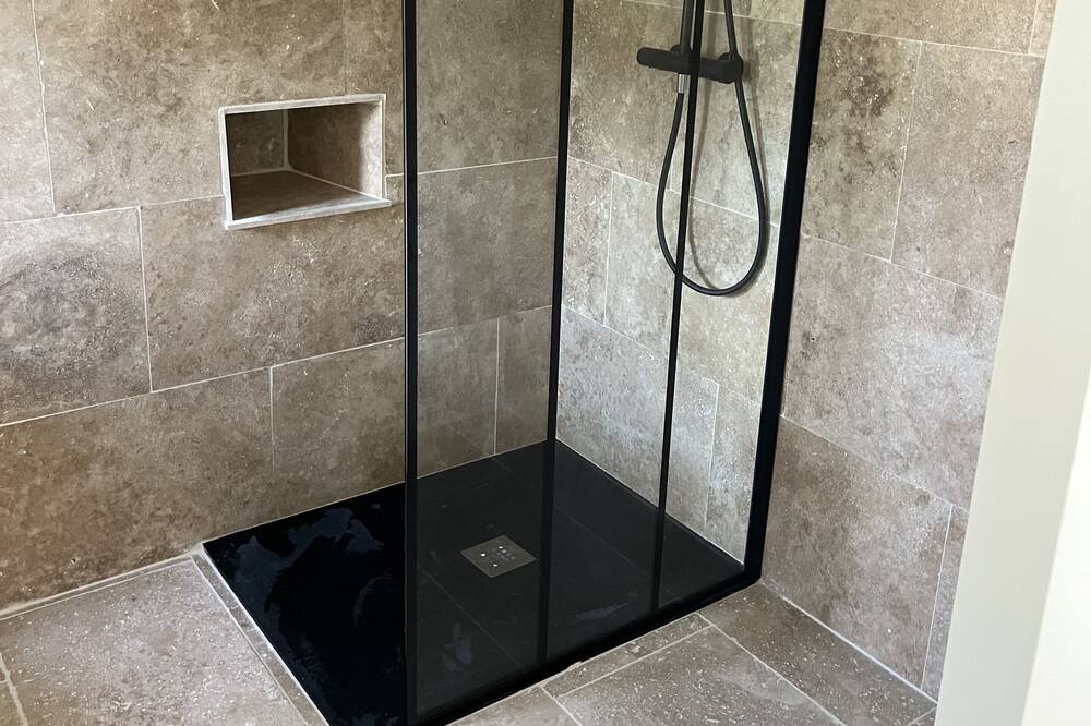 Photo of Bathroom in Venejan