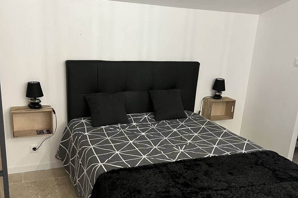 Photo of Bedroom in Venejan