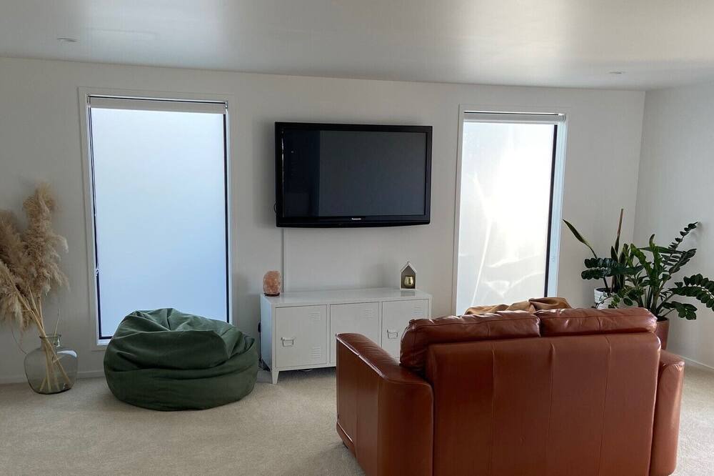 Photo of Livingroom in Stanmore Bay