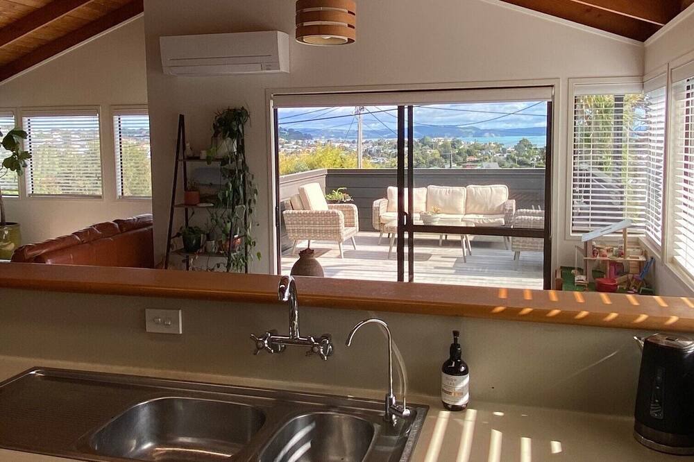 Photo of Kitchen in Stanmore Bay