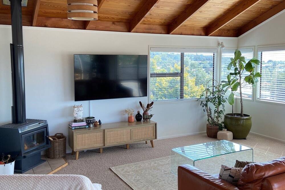 Photo of Livingroom in Stanmore Bay
