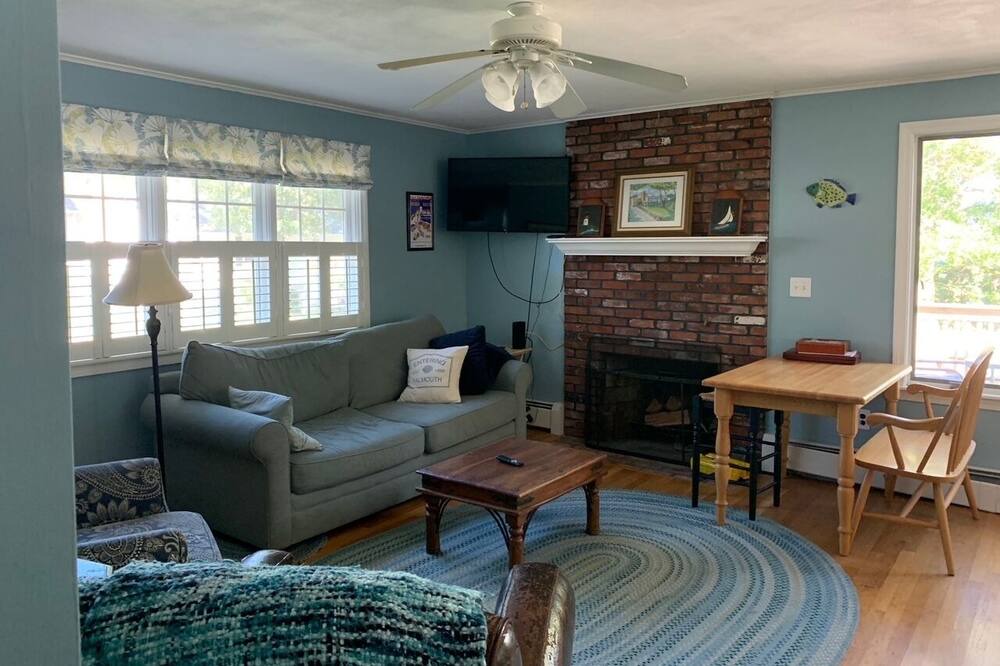 Photo of Livingroom in Teaticket