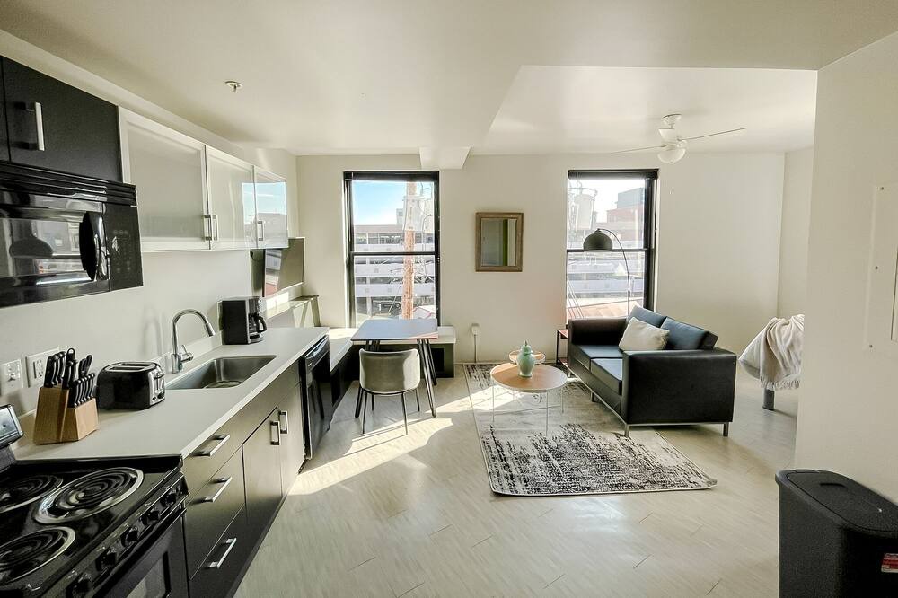 Photo of Bedroom in Downtown Springfield