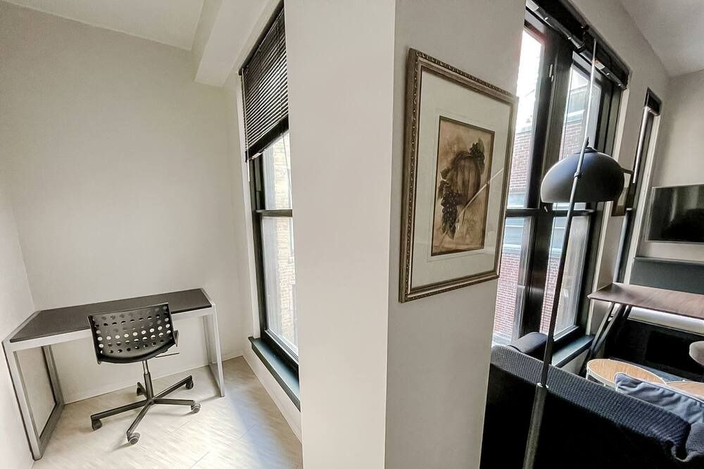 Photo of Bedroom in Downtown Springfield
