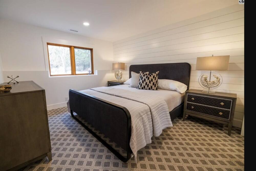 Photo of Bedroom in Hutchinson