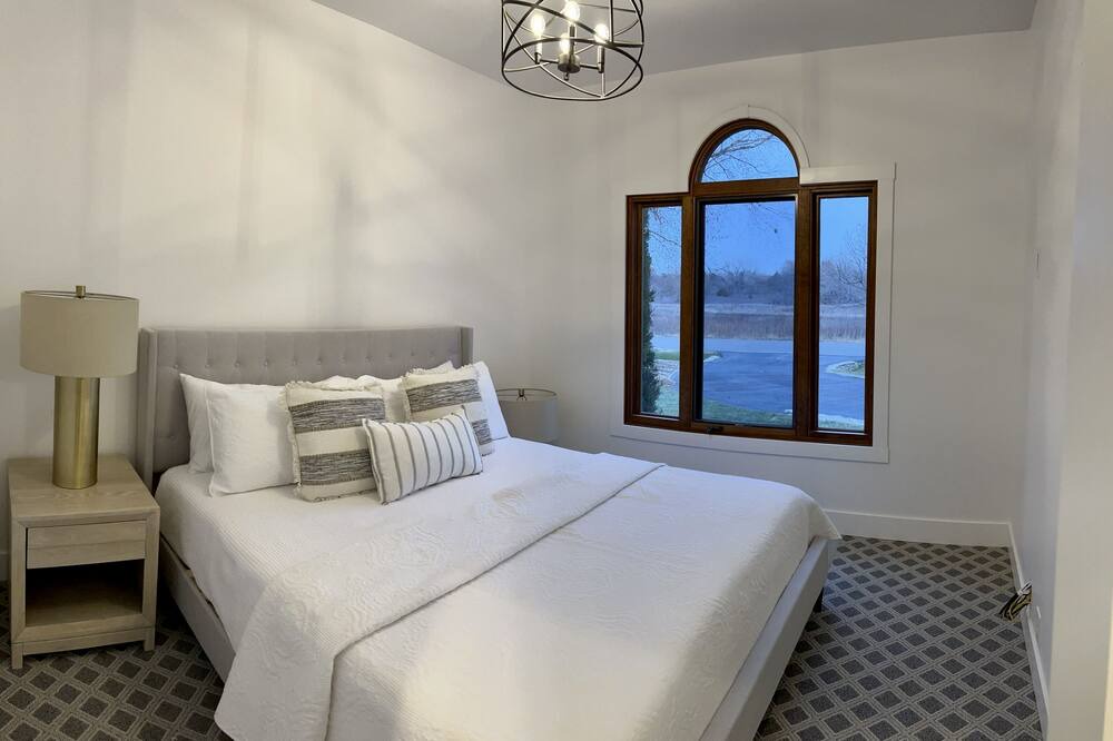 Photo of Bedroom in Hutchinson