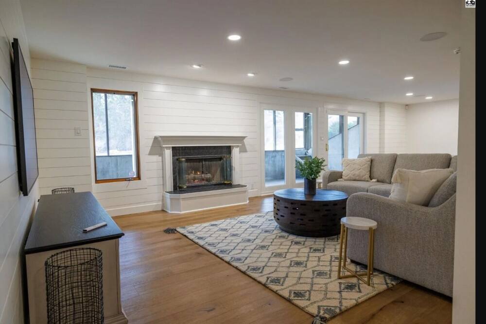 Photo of Livingroom in Hutchinson