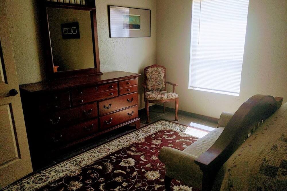 Photo of Livingroom in Alamogordo