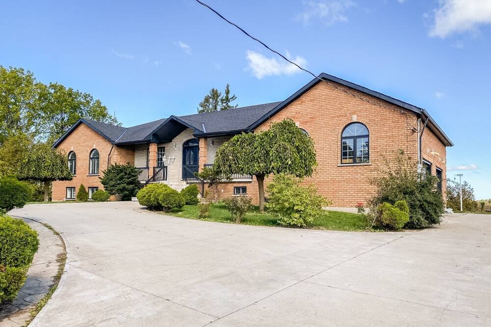 Photo of Outdoor in Hamilton