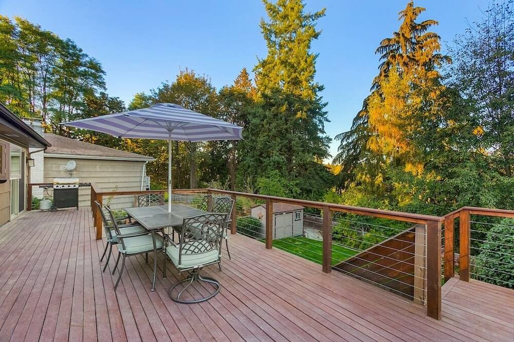 Photo of Patio Balcony in Olympic Hills