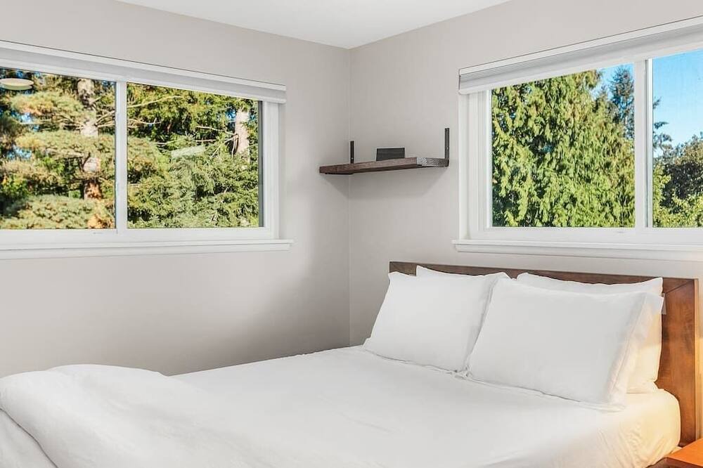 Photo of Others in Olympic Hills