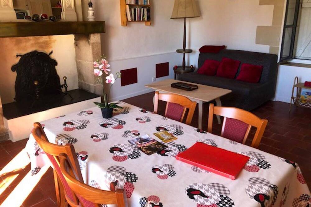 Photo of Livingroom in Betz-le-Chateau