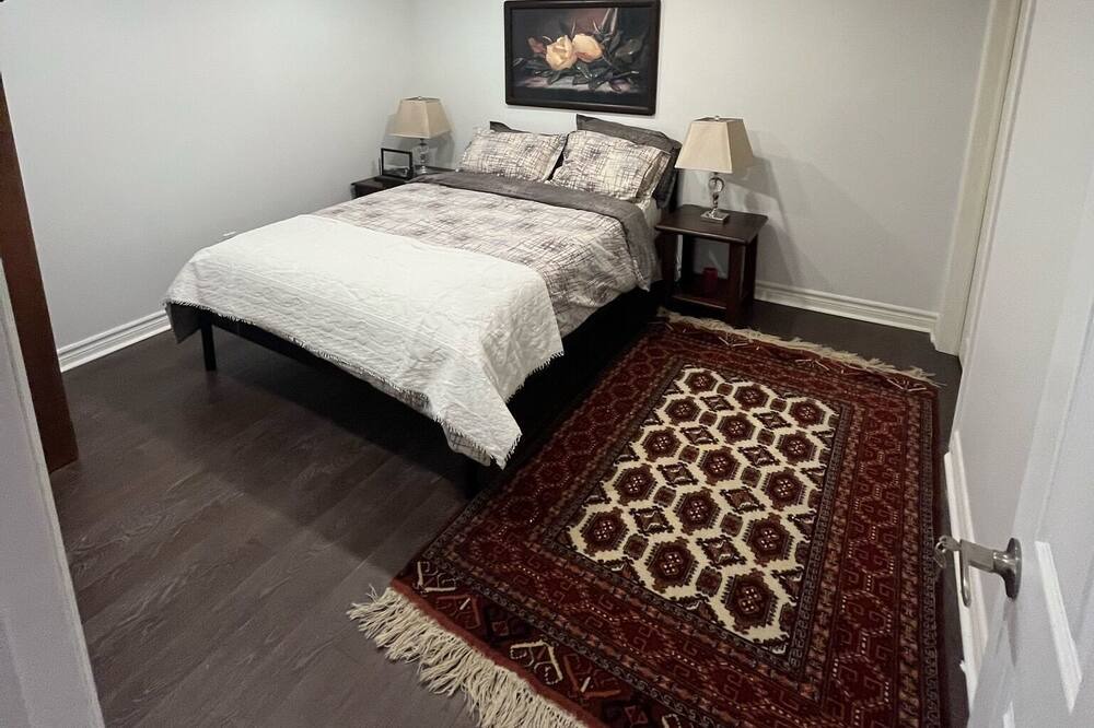 Photo of Bedroom in Richmond Hill