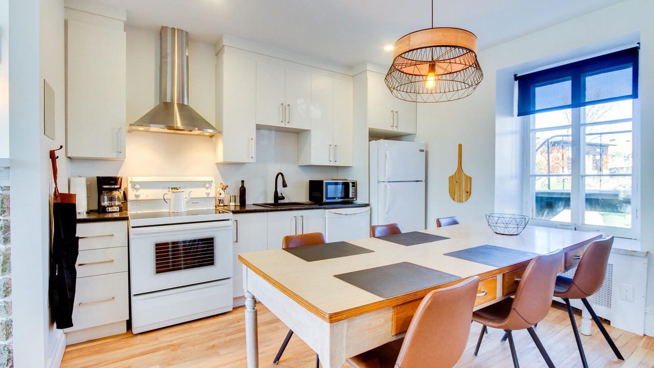 Photo of Kitchen in Paroisse Sainte-Gertrude
