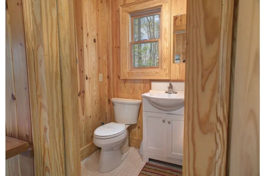 Photo of Bathroom in Chimney Rock