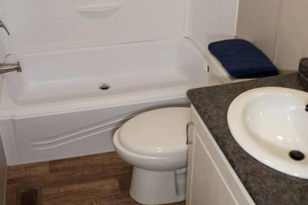Photo of Bathroom in Miller Grove