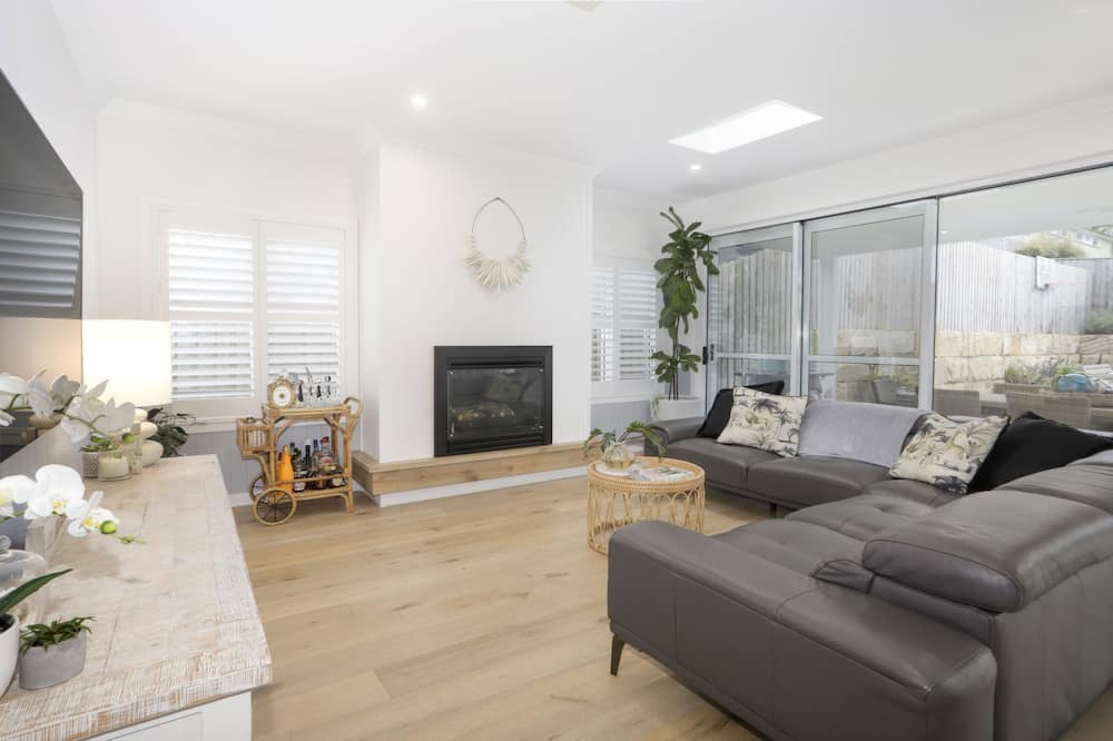 Photo of Livingroom in Avalon Beach