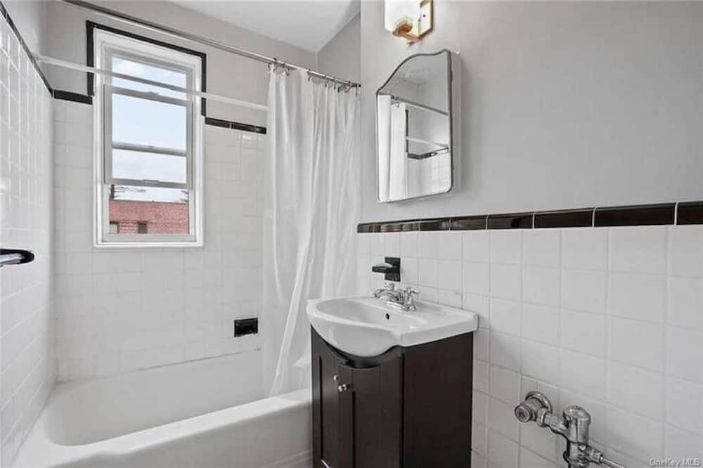 Photo of Bathroom in Irvington
