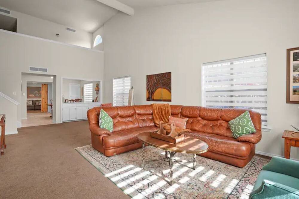 Photo of Livingroom in El Paso