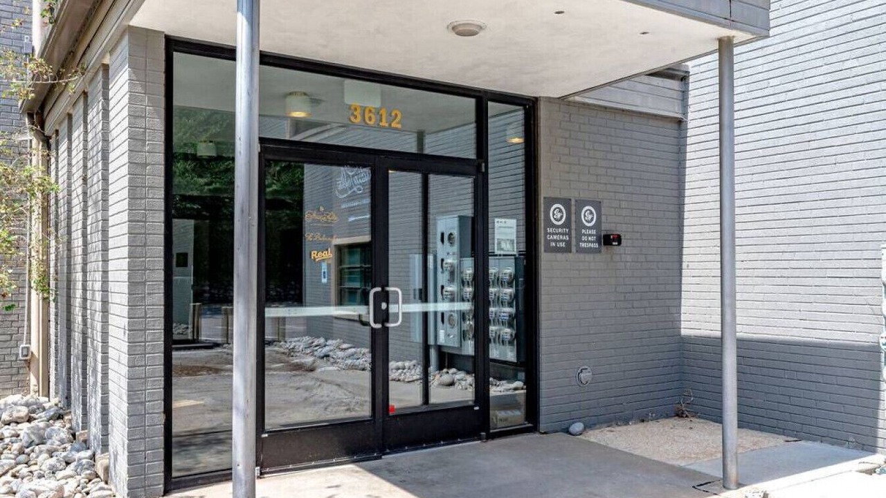 Photo of Outdoor in Midtown - Westport