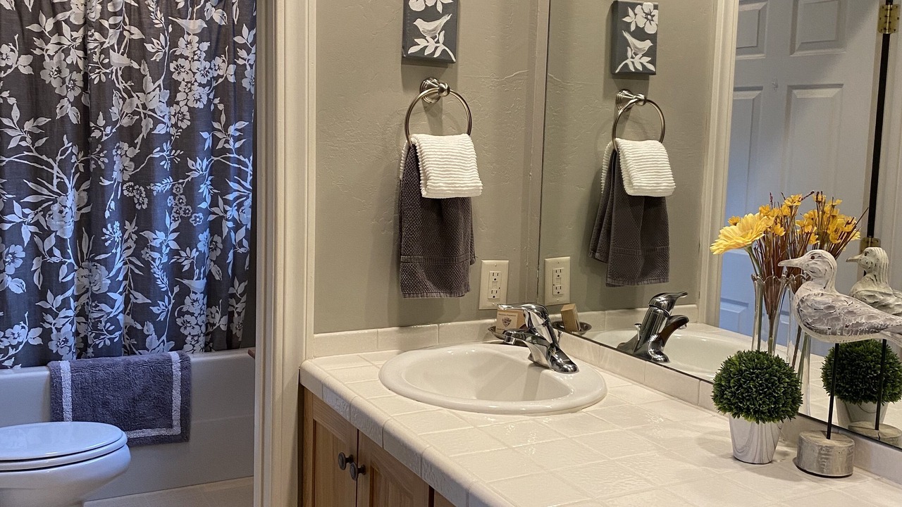 Photo of Others in Gardiner