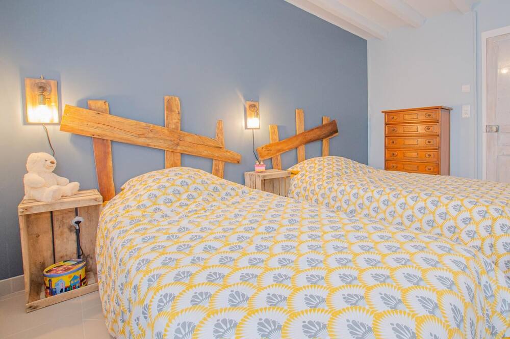 Photo of Bedroom in Brevonnes