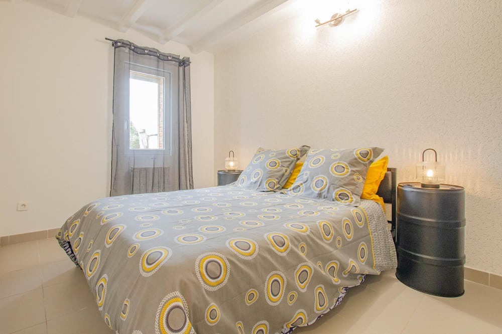 Photo of Bedroom in Brevonnes