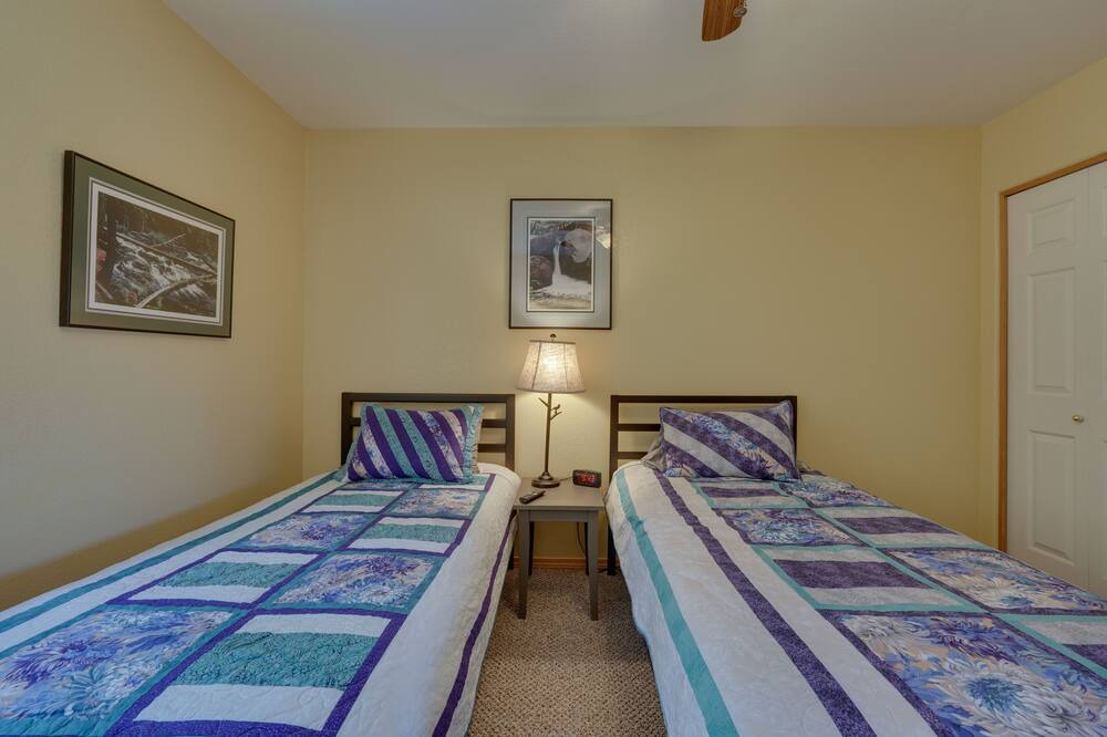 Photo of Bedroom in Klamath Falls