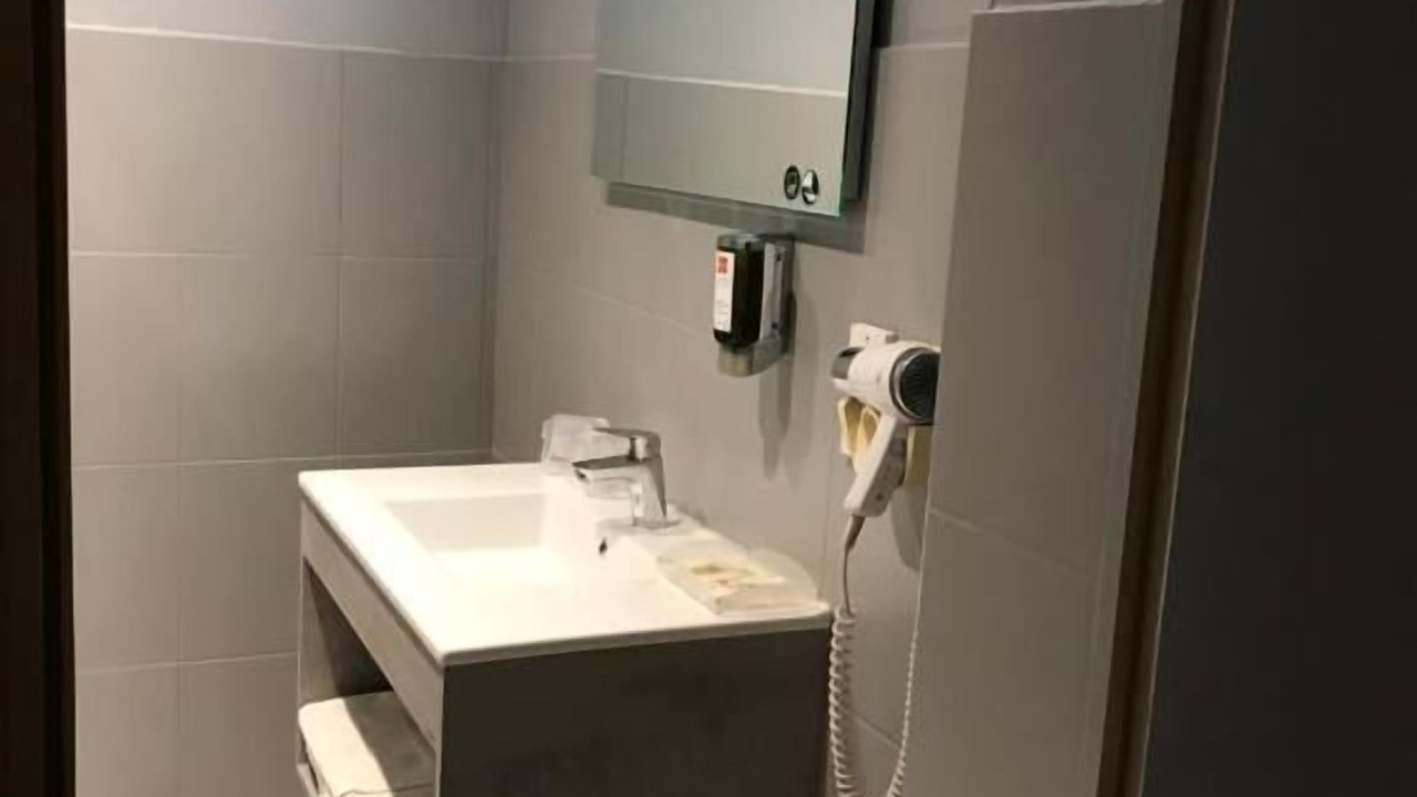 Photo of Bathroom in Saint-Omer