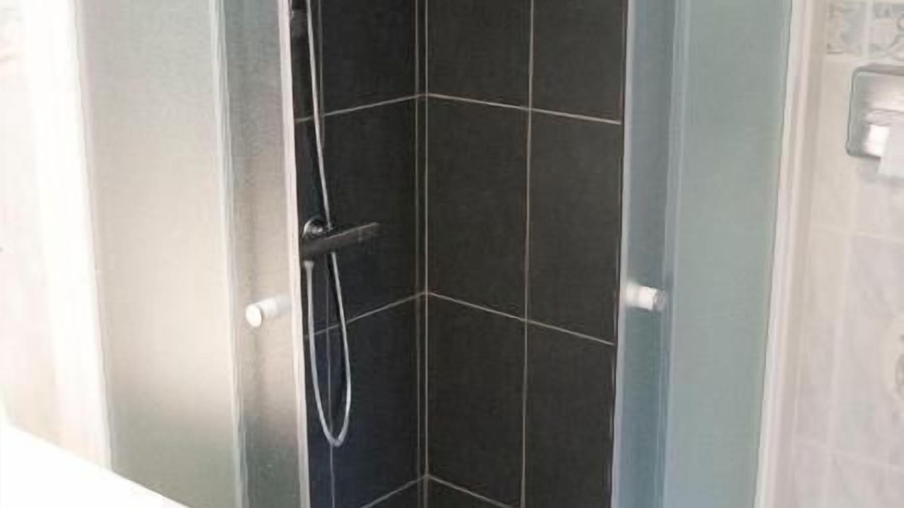 Photo of Bathroom in Saint-Omer