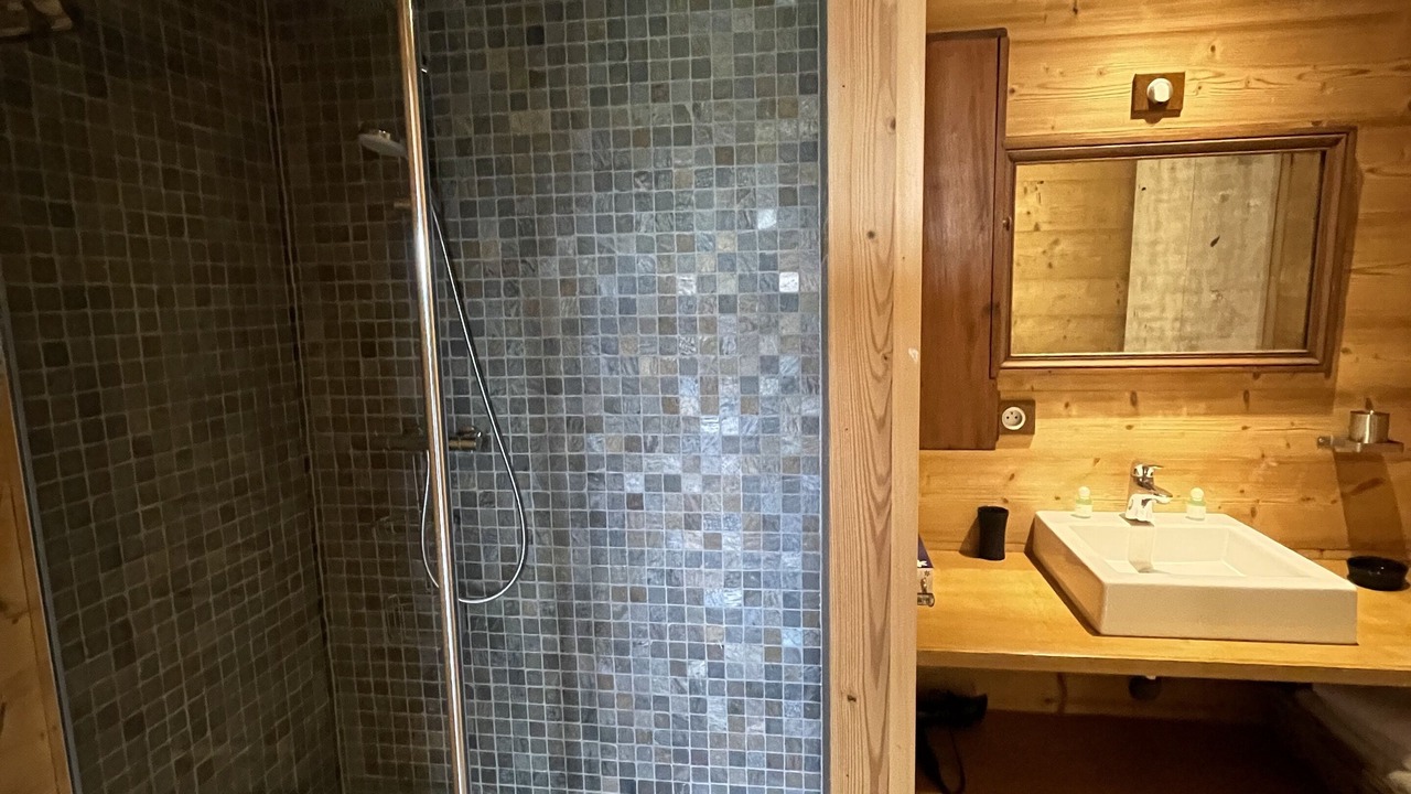 Photo of Bathroom in Saint-Andre-d'Hebertot