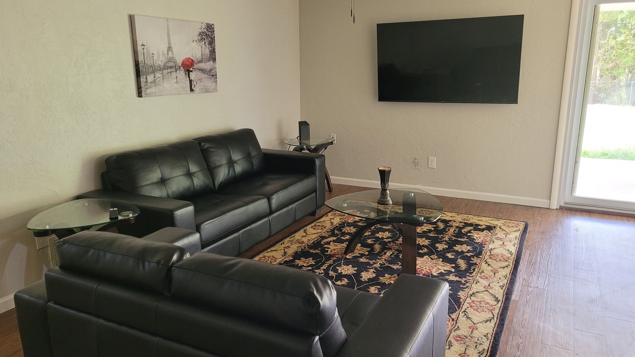Photo of Livingroom in Moore