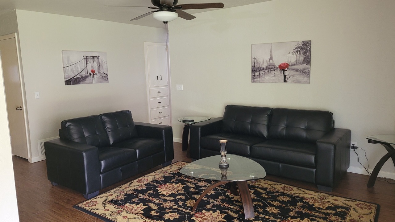 Photo of Livingroom in Moore