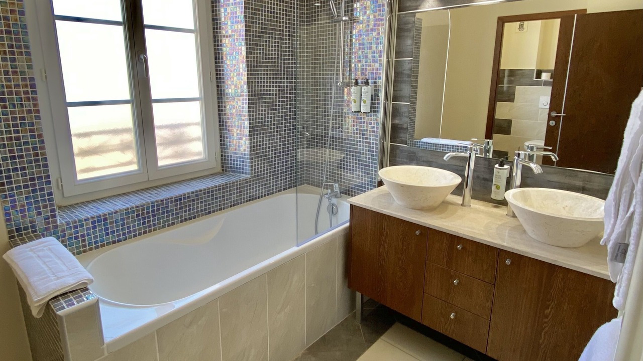 Photo of Bathroom in Cotignac