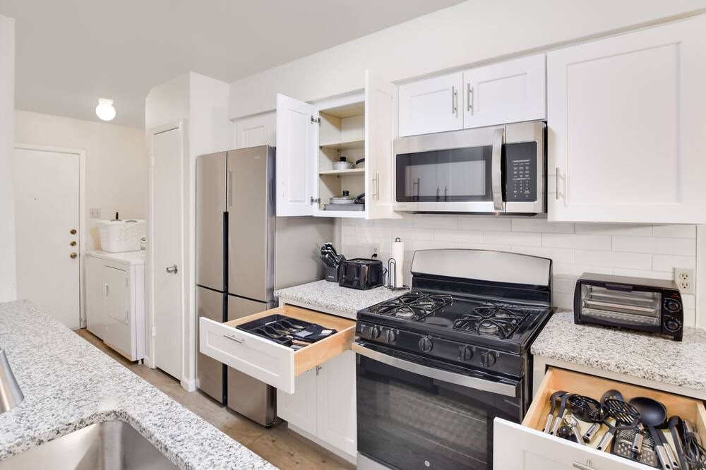 Photo of Kitchen in Scofield Farms