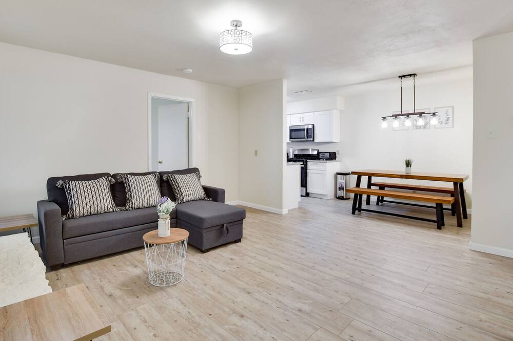 Photo of Bedroom in Scofield Farms