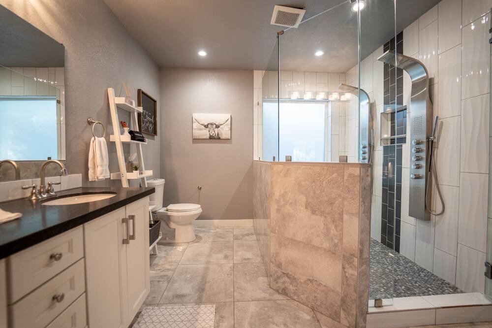 Photo of Bathroom in North Center Revitalization Association