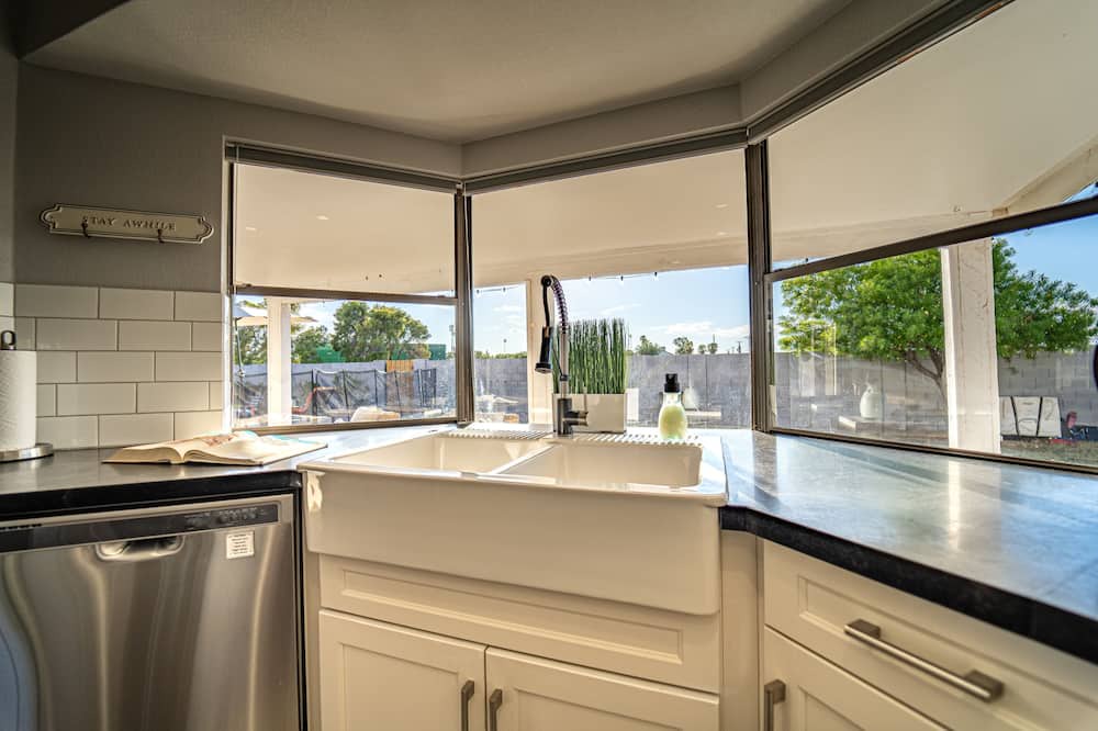 Photo of Kitchen in North Center Revitalization Association