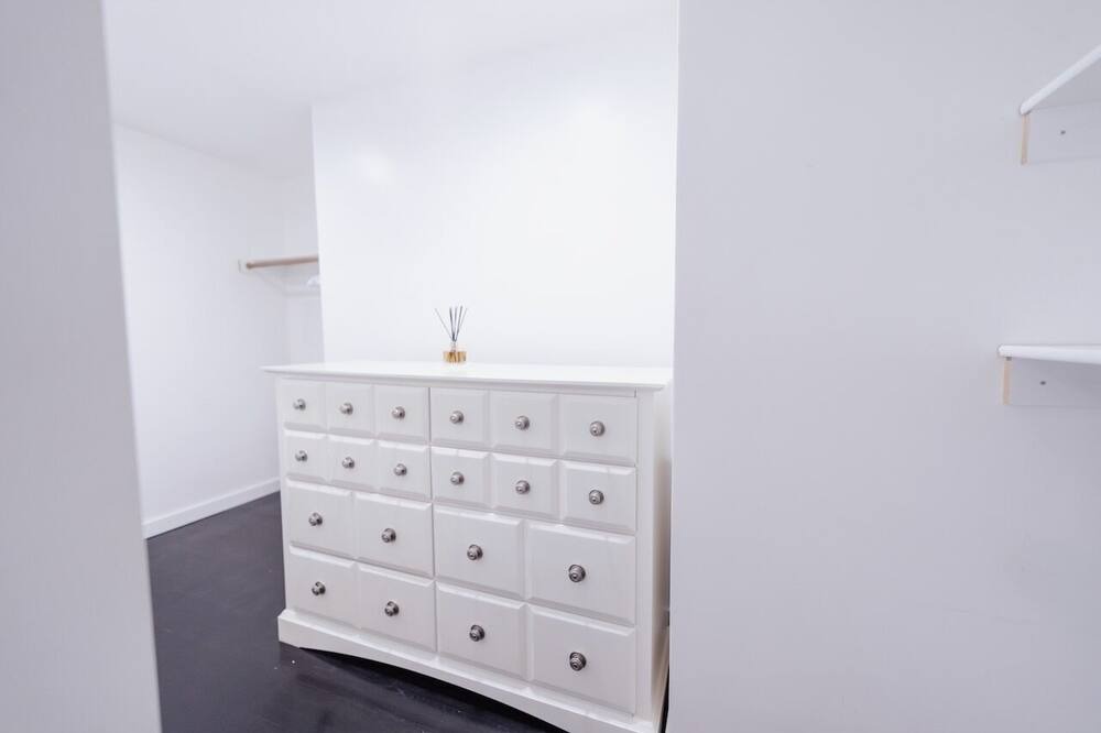 Photo of Bedroom in Canoga Park