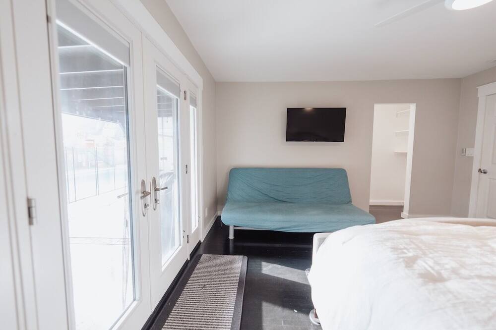Photo of Bedroom in Canoga Park