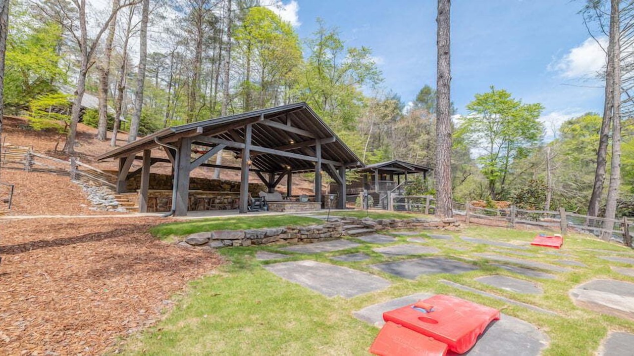 Photo of Outdoor in McCaysville