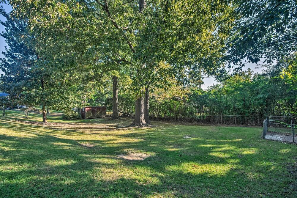 Photo of Outdoor in Tougaloo