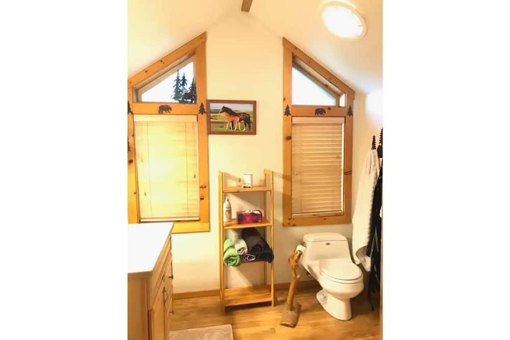 Photo of Bathroom in Loyalton