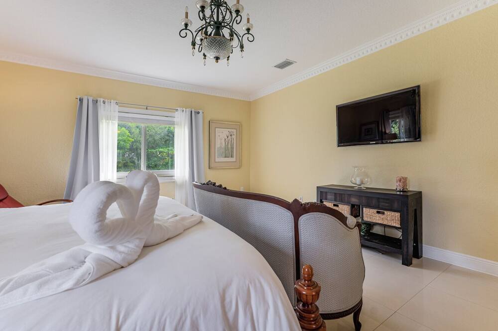 Photo of Bedroom in Southwest Ranches