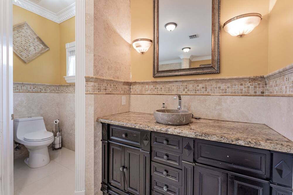 Photo of Bathroom in Southwest Ranches