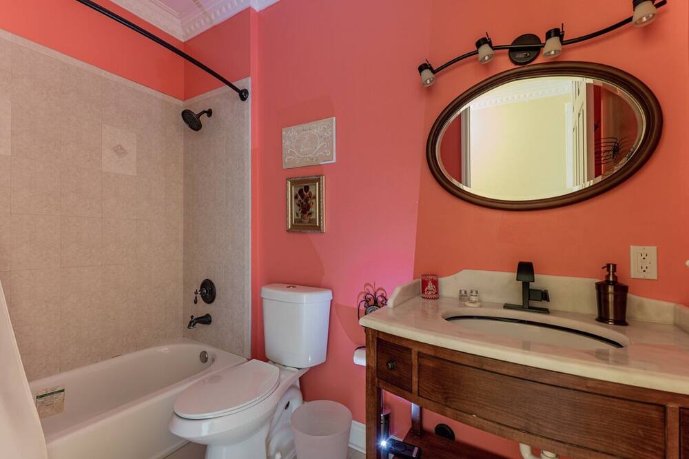 Photo of Bathroom in Southwest Ranches