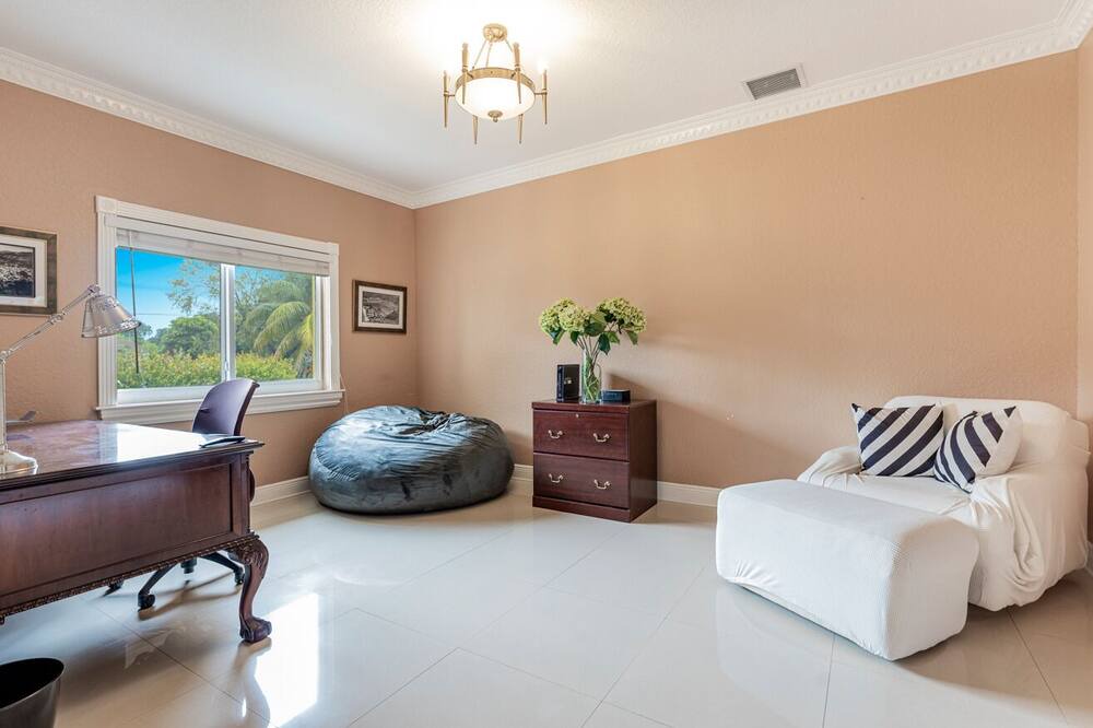 Photo of Bedroom in Southwest Ranches