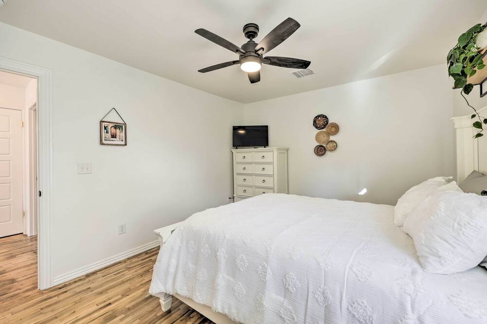 Photo of Bedroom in Jay