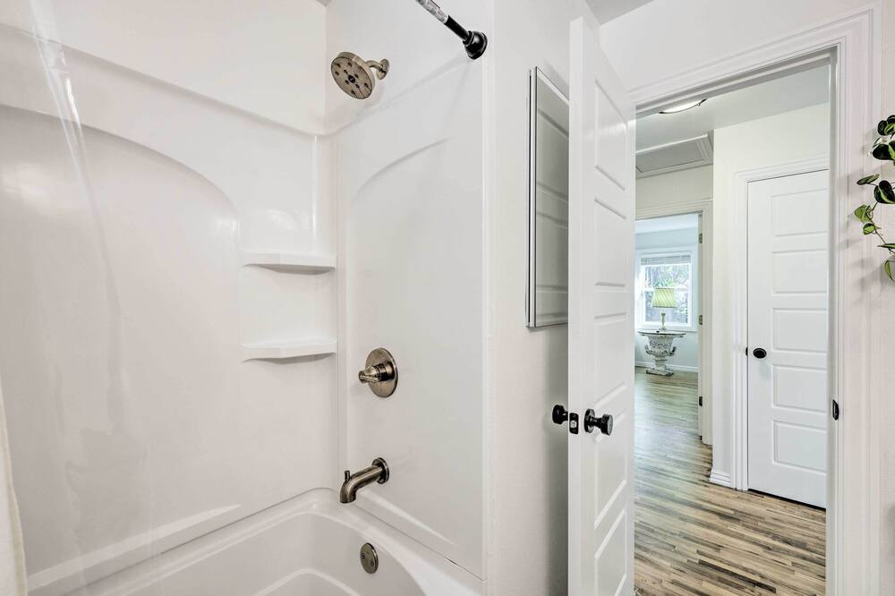 Photo of Bathroom in Jay