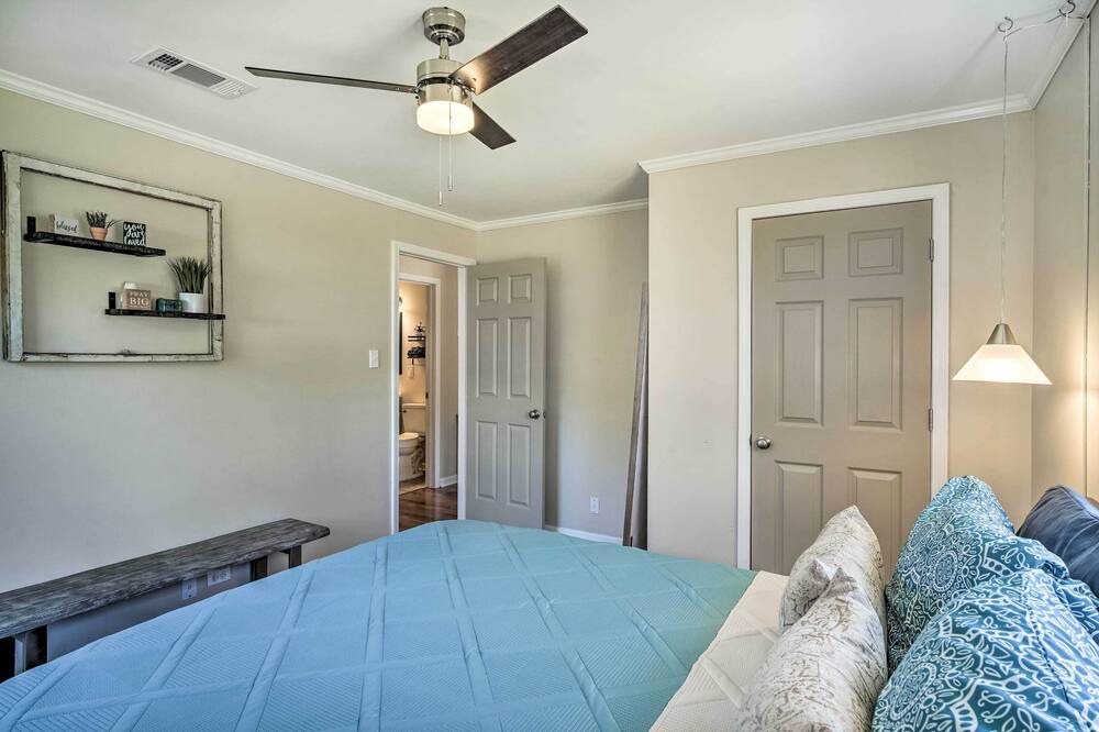 Photo of Bedroom in New Iberia